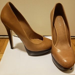 Tan Aldo heel